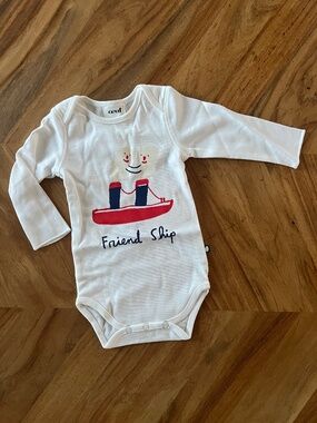 Oeuf Onesie